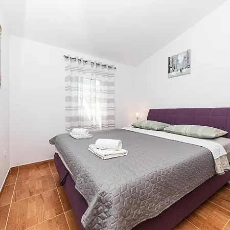 2 Bedroom Amazing In Poljica * Poljica (Trogir)